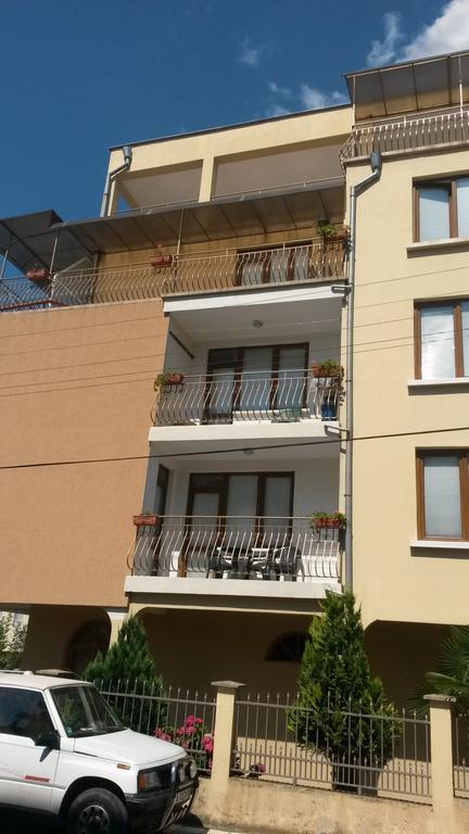 Къща За Гости Кадиеви Primorsko Exterior photo